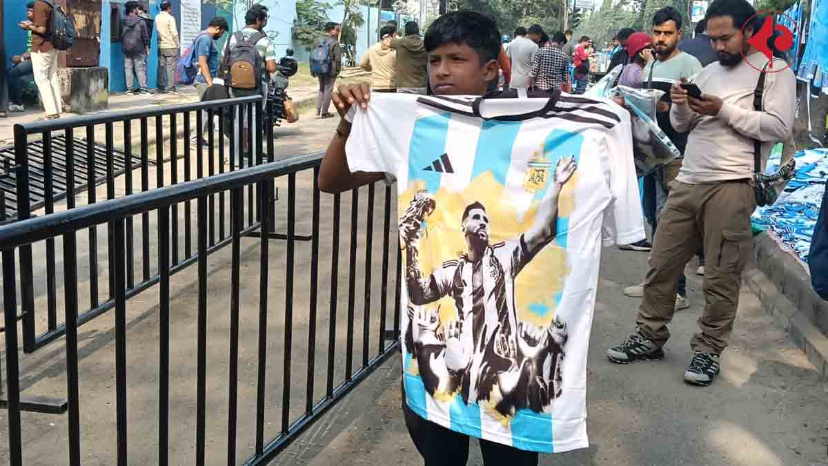 Lionel Messi : Mohun Bagan Foreigners Excited, But Coach Lobera Stays Silent About His Former Student